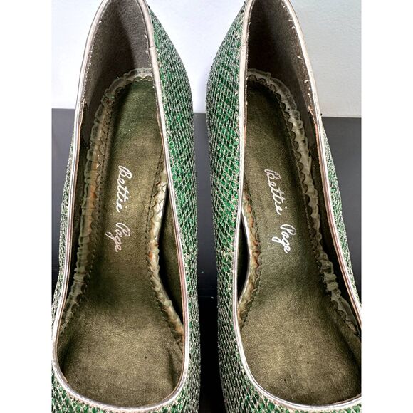Bettie Page Green Platform Heels - Picture 4 of 16